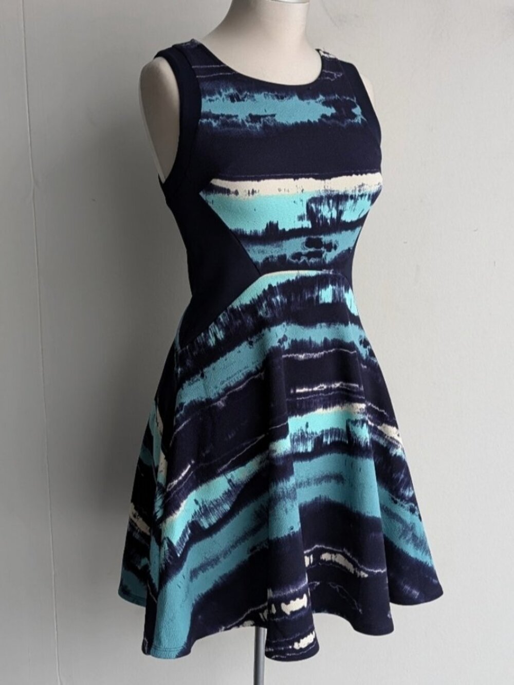 Sleeveless Fit & Flare Dress Abstract Print Mini Dress